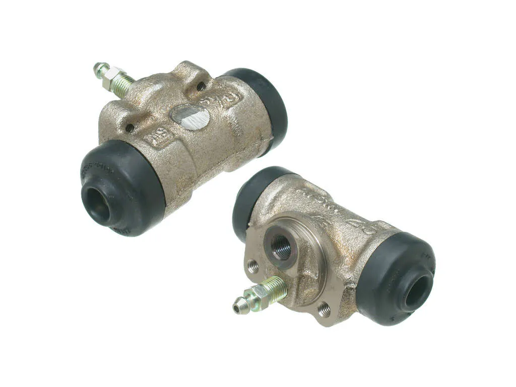 1984 Toyota Van Drum Brake Wheel Cylinder  - Rear Advics