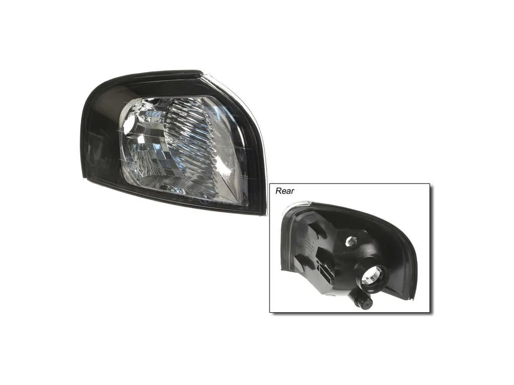 2004 Volvo S80 Turn Signal Light  - Front Right APA/URO Parts