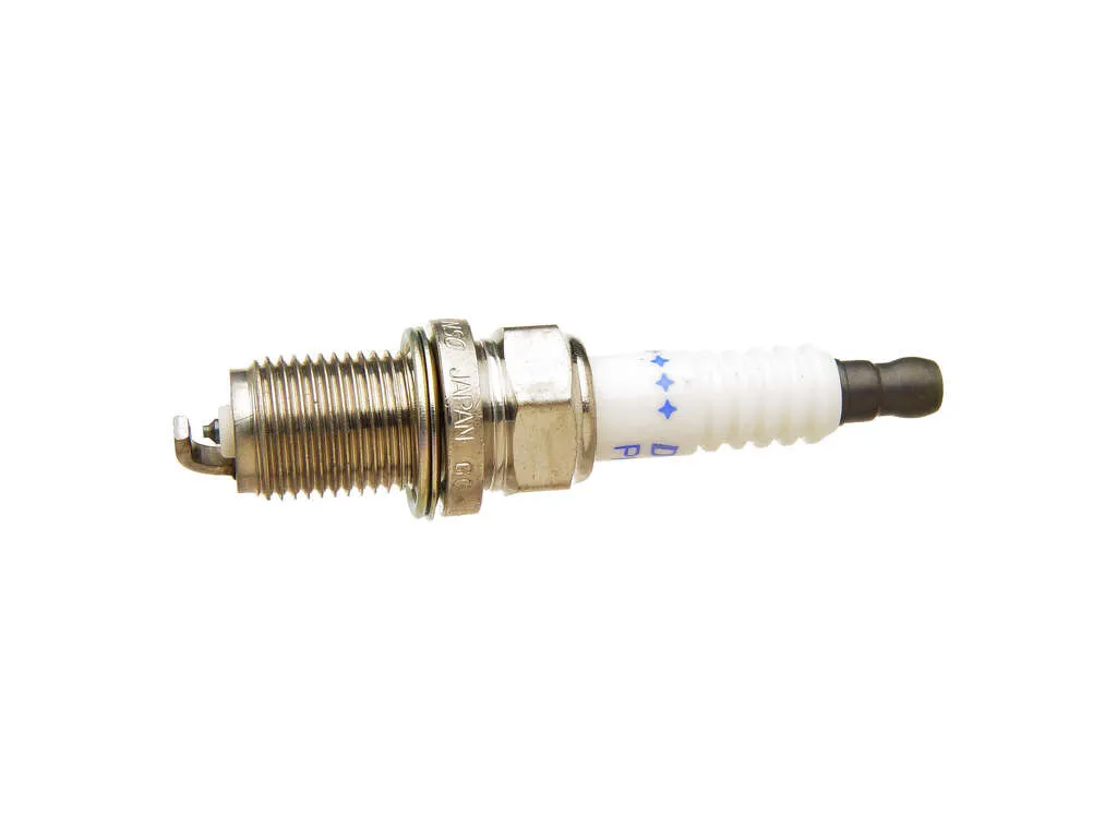 2000 Land Rover Range Rover Spark Plug Denso