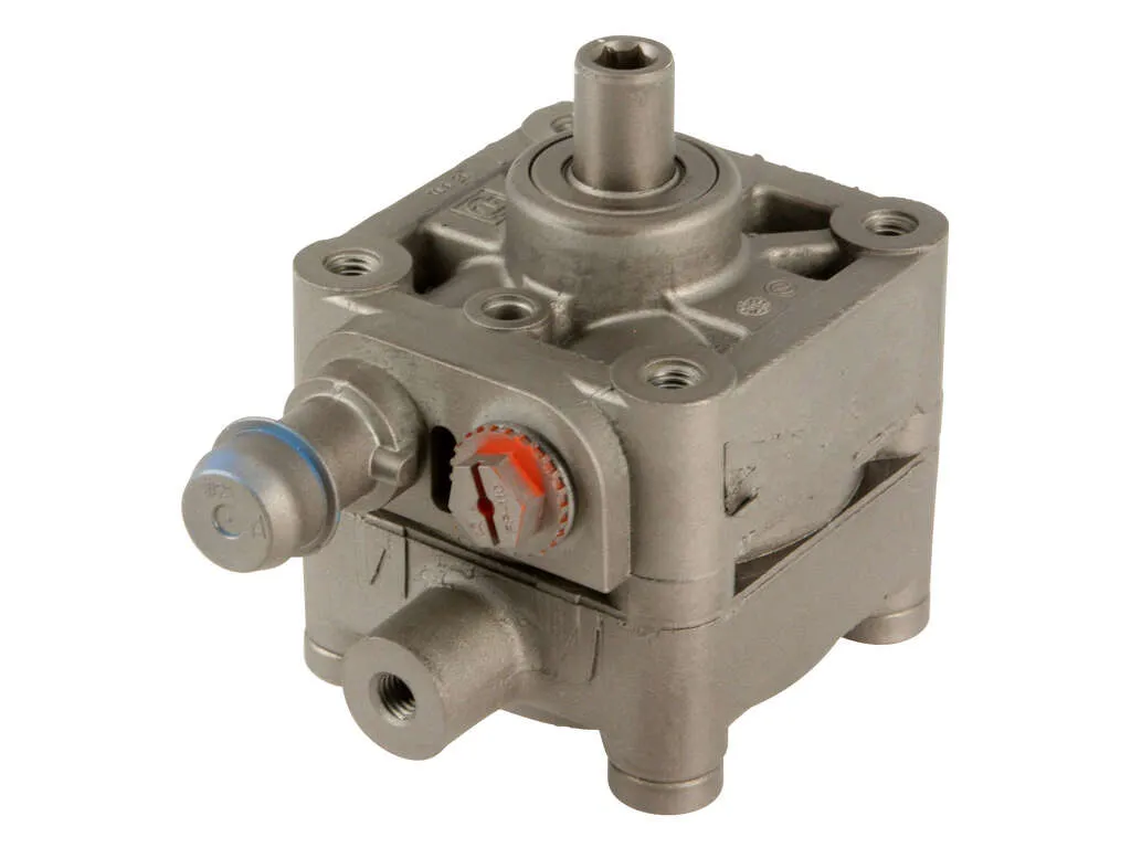 2004 Volvo S40 Power Steering Pump Maval