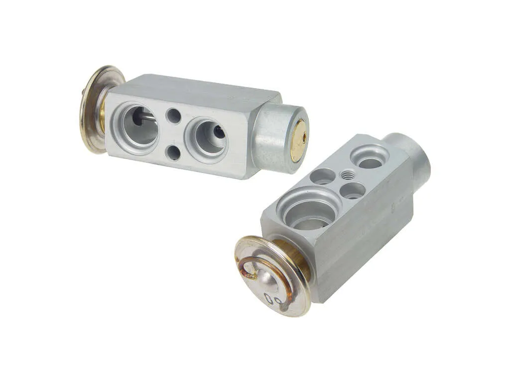 1985 BMW 635CSi A/C Expansion Valve  - Rear ACM