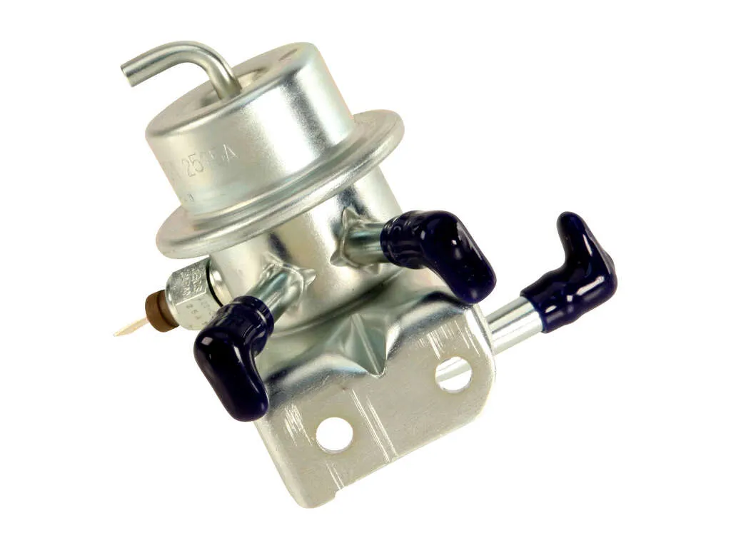 1985 Nissan 300ZX Fuel Injection Pressure Regulator Genuine